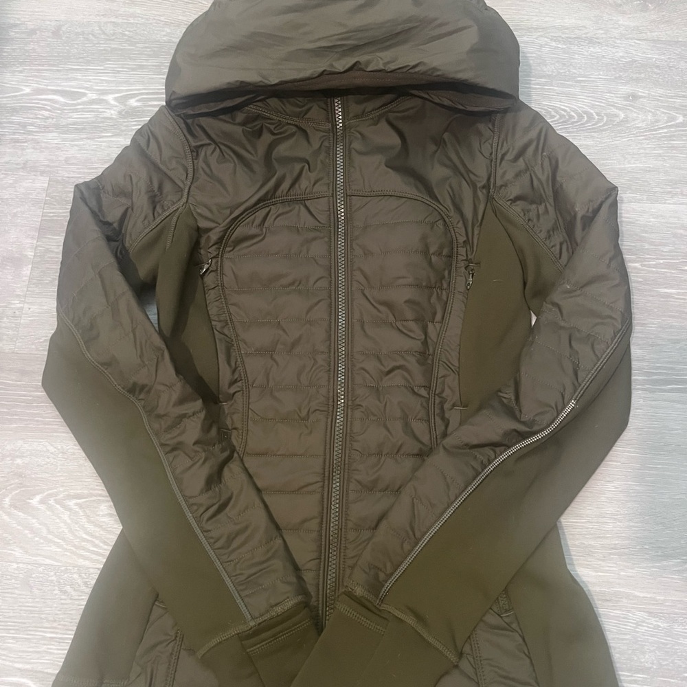 Lululemon First Mile Jacket - Picture 4 of 4